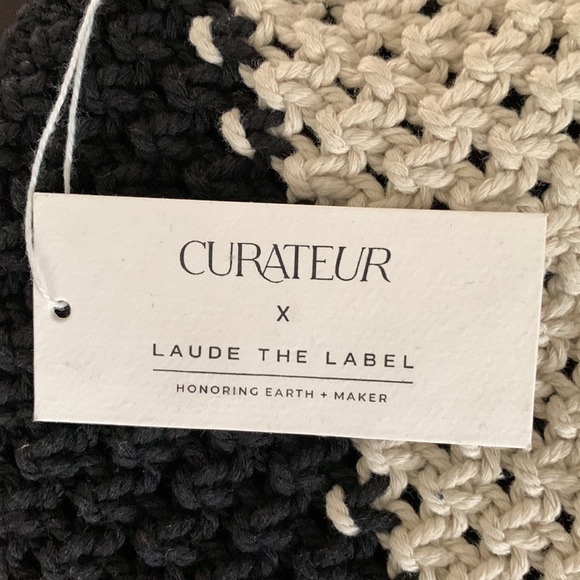 Host Pick ✨🎉✨Curateur x Laude the Label Gabby Mini Macrame Bag Black/off-white - Picture 3 of 6